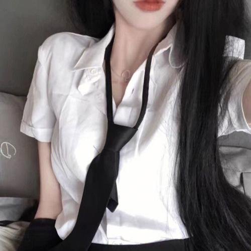 穿梭少女梦背景